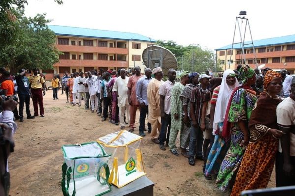 Voters in queue