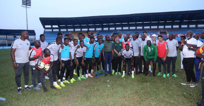 Gov Okowa with Super Eagles team after their training in Asaba ahead of AFCON