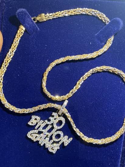 Davido deposits N36m to purchase customised jewelry for Zlatan, others,